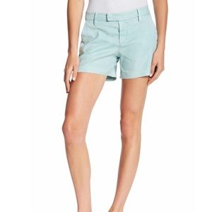 Slack Linen Blend Shorts